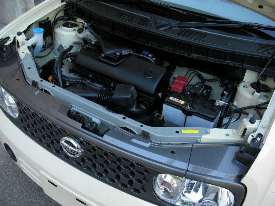  Nissan Cube 2008 года  (фото 14 из 61)